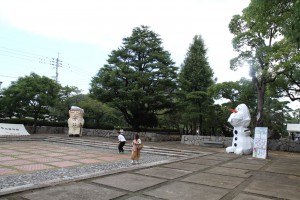 こちらには白いヒゲの大佐殿が。